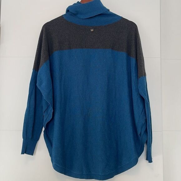 𝅺Lole Poncho Like Turtle Neck - Picture 6 of 8